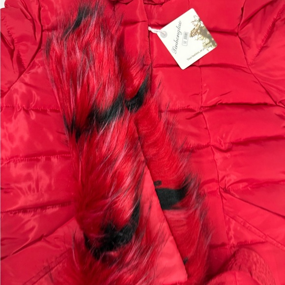 NWT Women's Long Red Puffer Coat with Hood - Size M - Picture 6 of 8